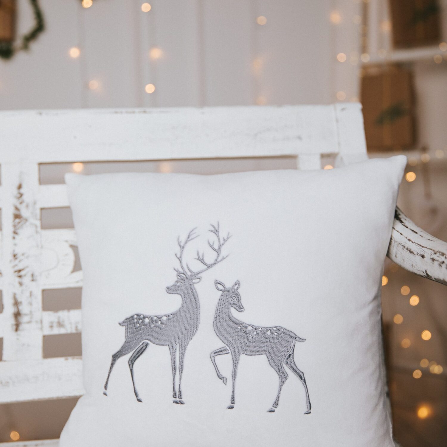 Dekoratyvinė veliūrinė pagalvėlė "Žiema"