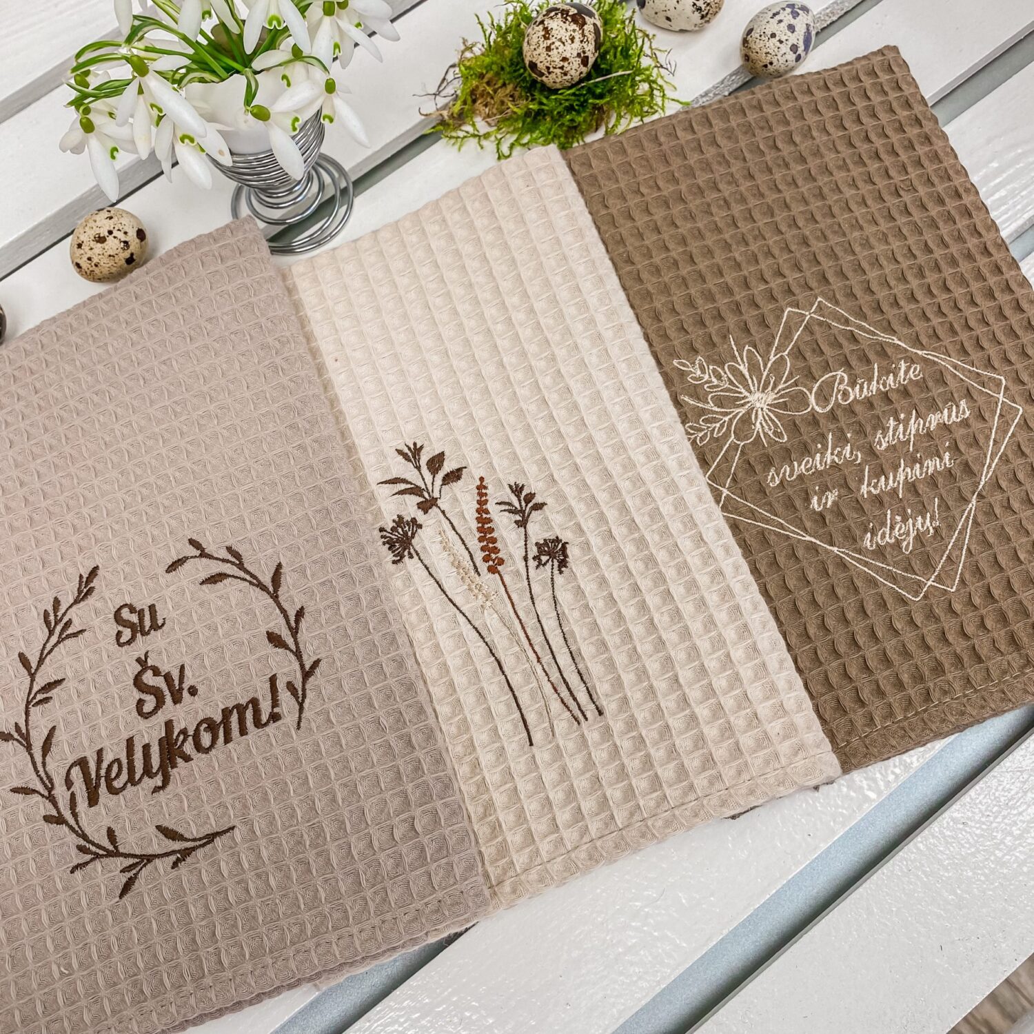 Virtuvinis rankšluostis su jūsų pasirinktu siuvinėjimu "Vaflinis"