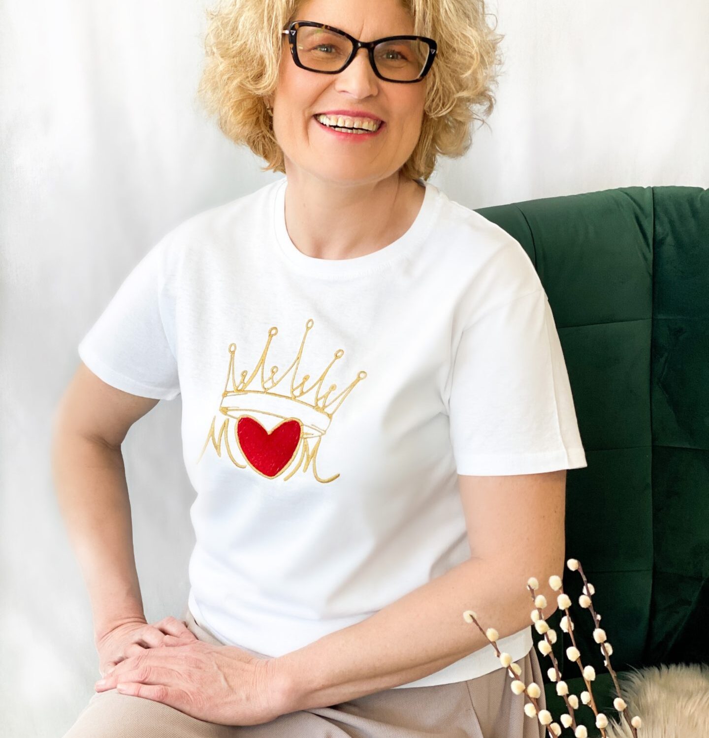 Moteriški marškinėliai "Mama su karūna"