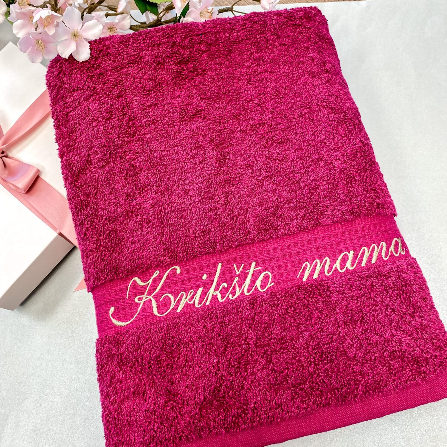 Išsiuvinėtas rankšluostis "Krikšto mama"