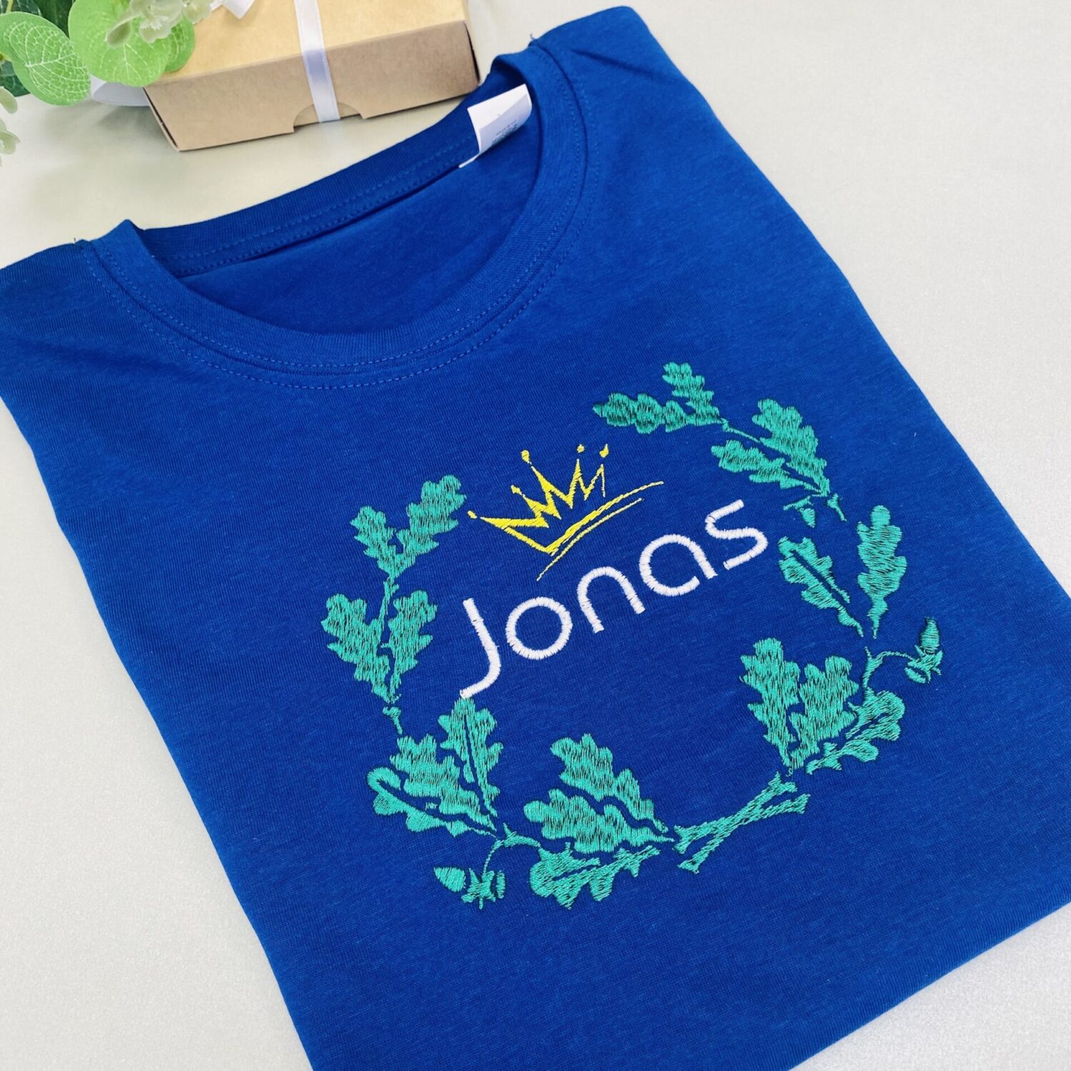 Marškinėliai "Jonas su karūna"