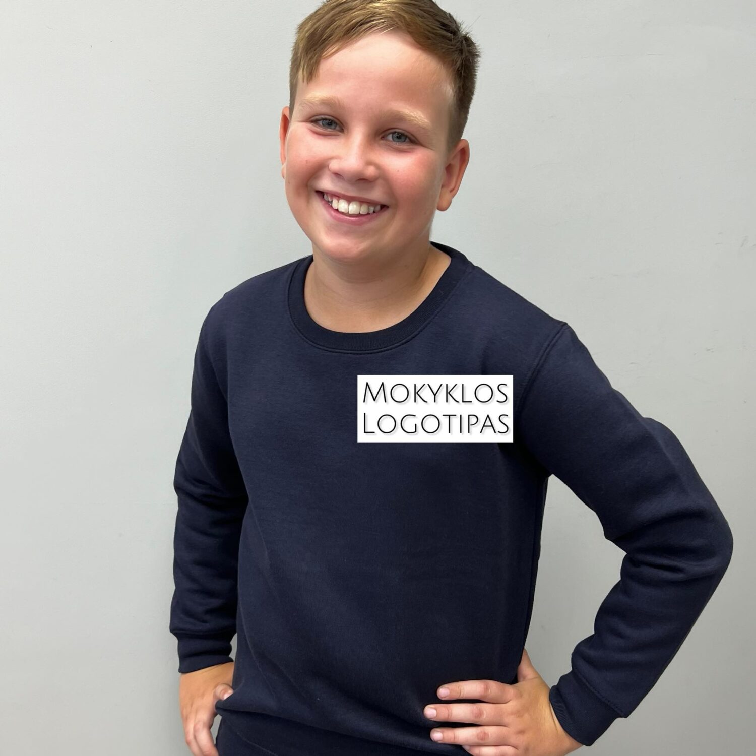 Mokyklinis džemperis