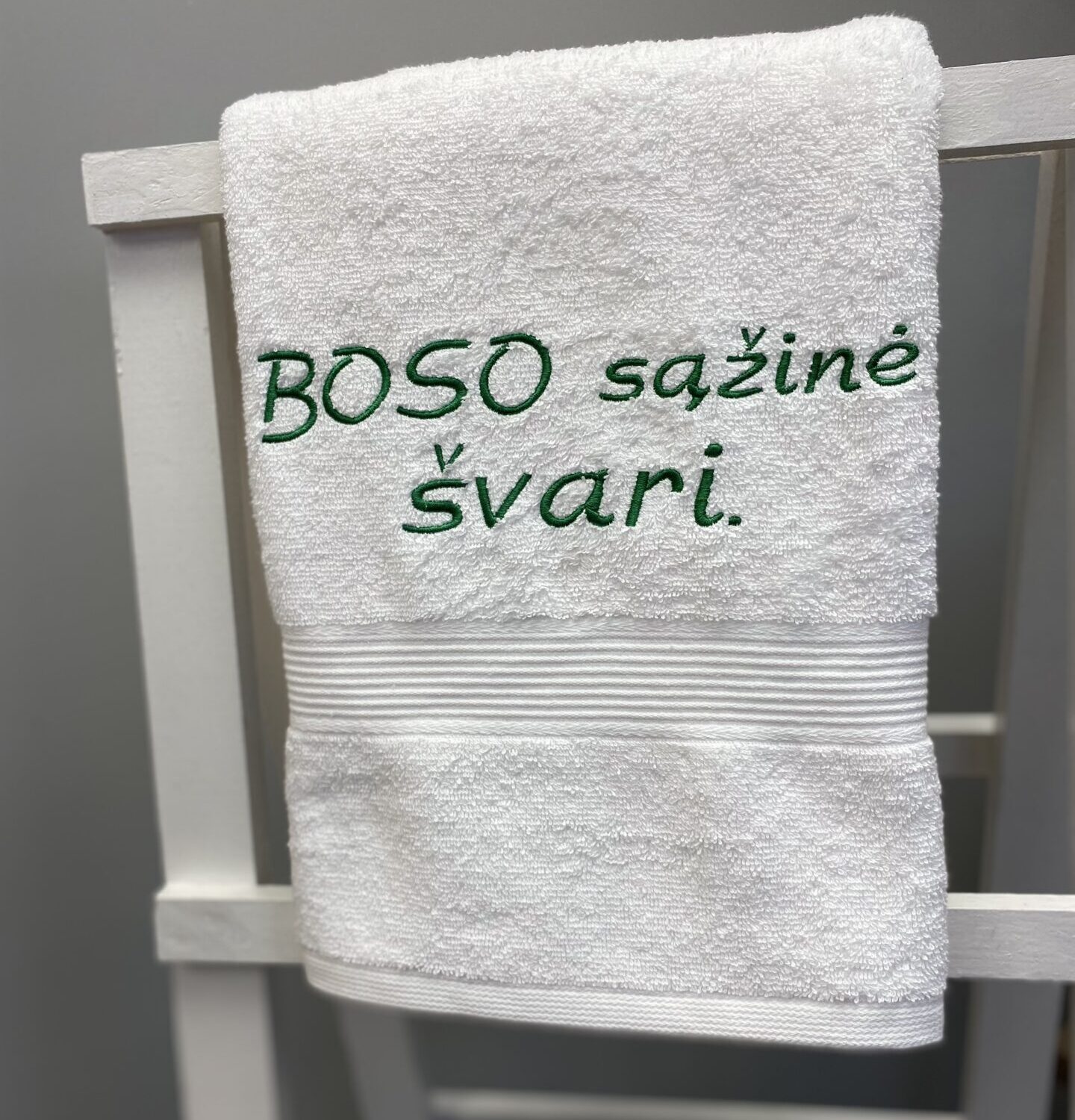 Vonios rankšluostis siuvinėtas Bosui