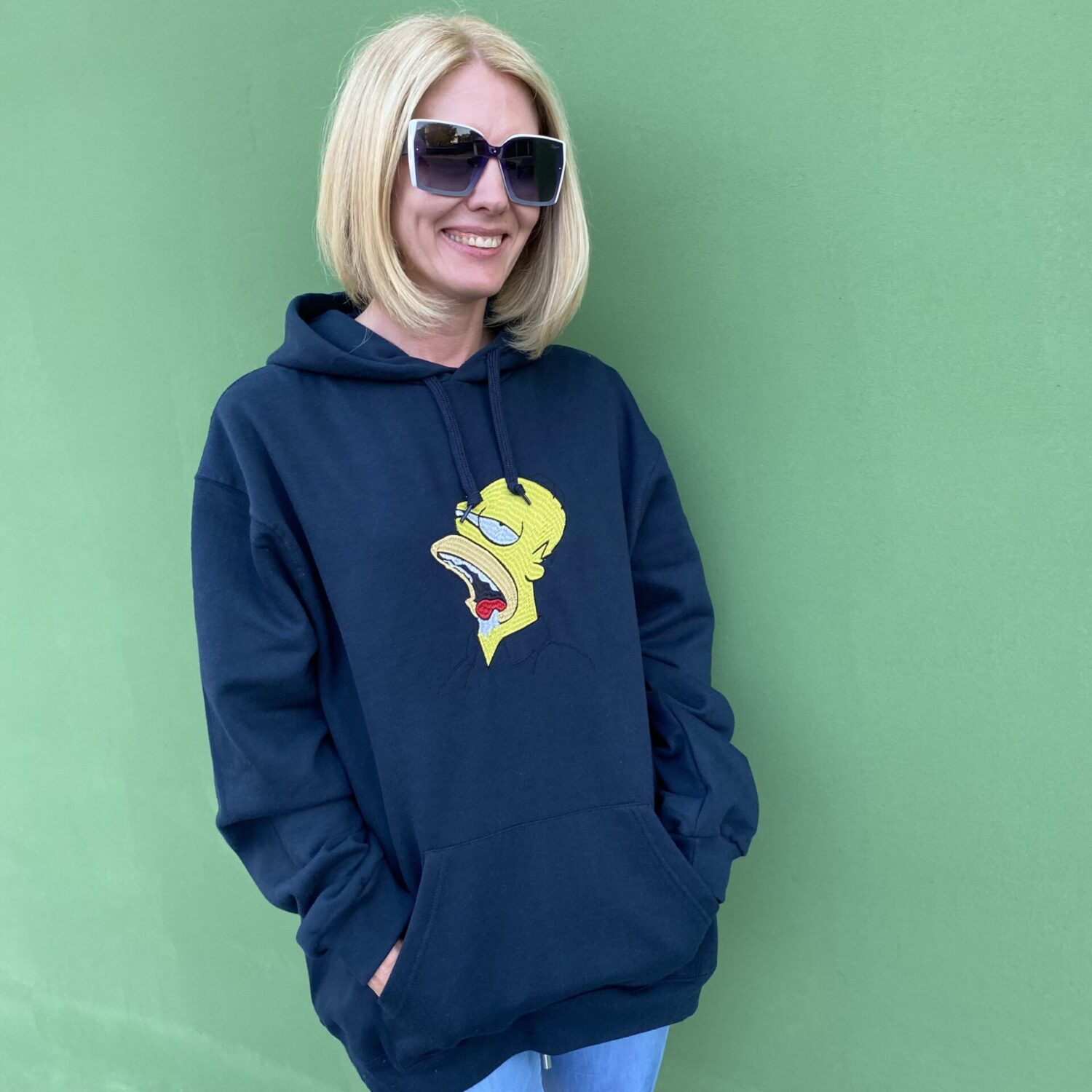 Džemperis su kapišonu ir išsiuvinėtu HOUMERIU!